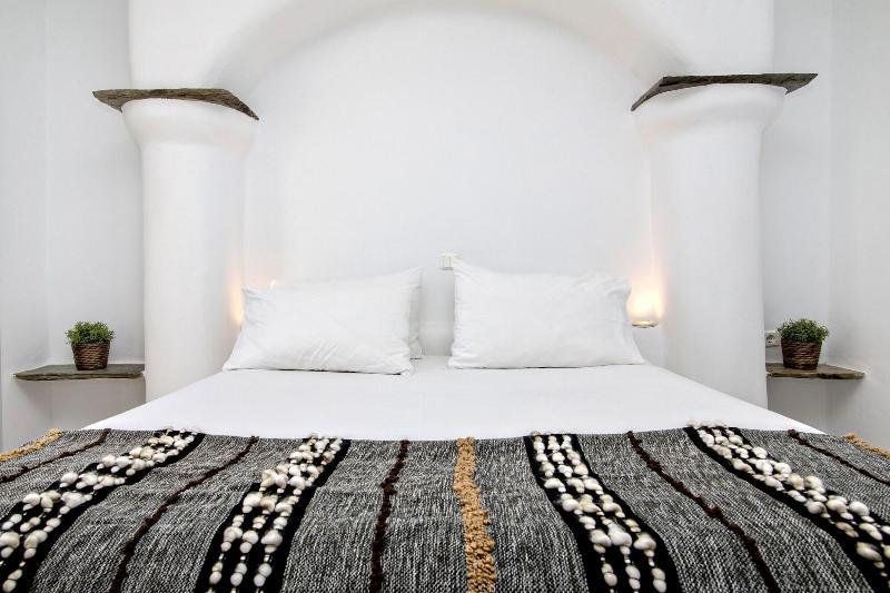Onar Hotel And Suites image