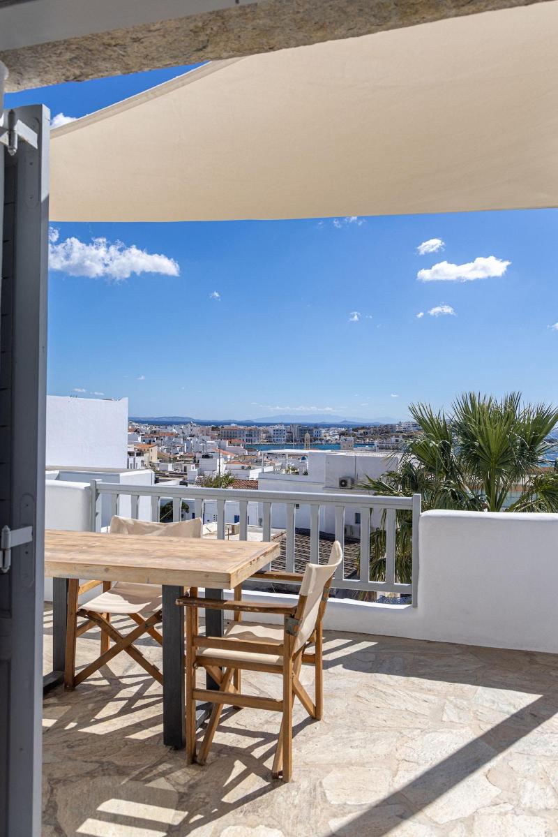 Onar Hotel And Suites image
