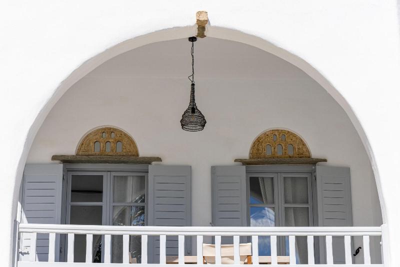 Onar Hotel And Suites image