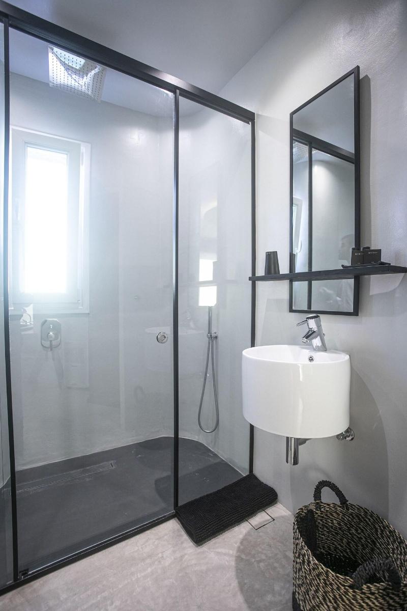 Onar Hotel And Suites image