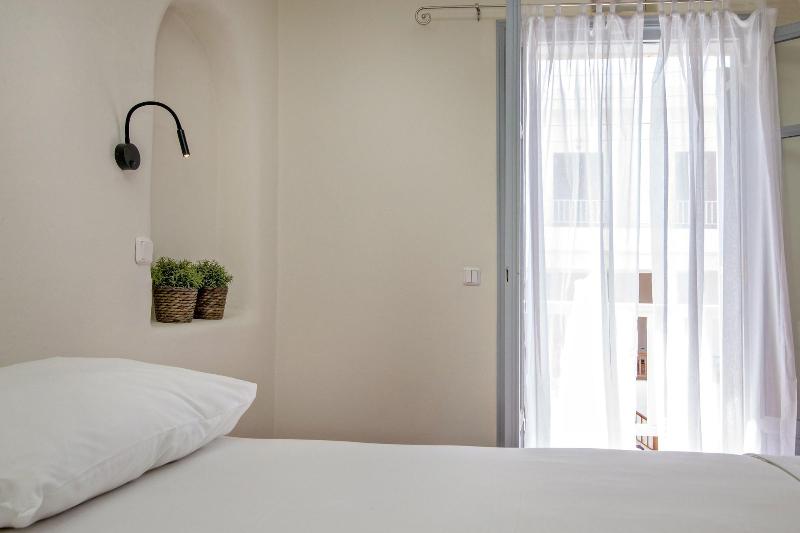 Onar Hotel And Suites image