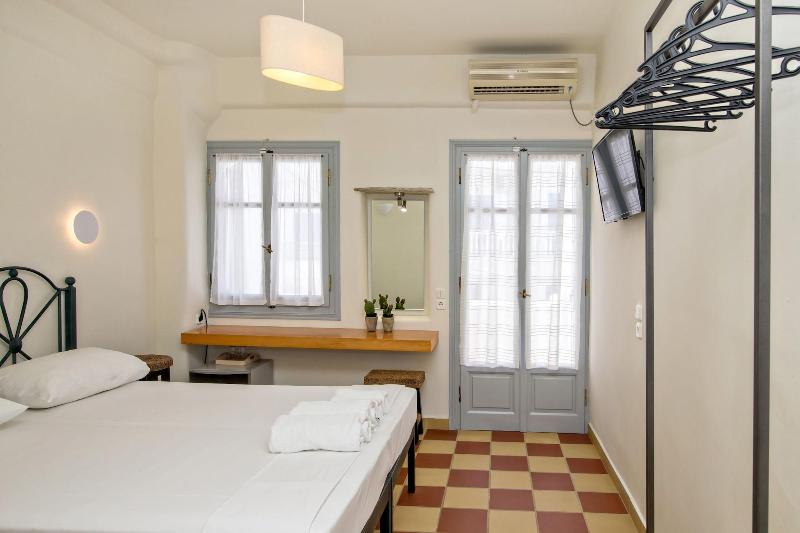 Onar Hotel And Suites image
