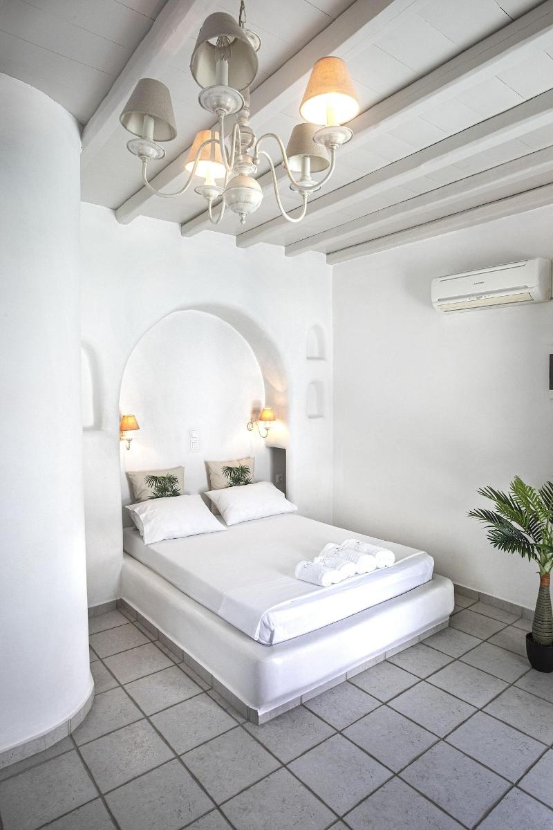 Onar Hotel And Suites image