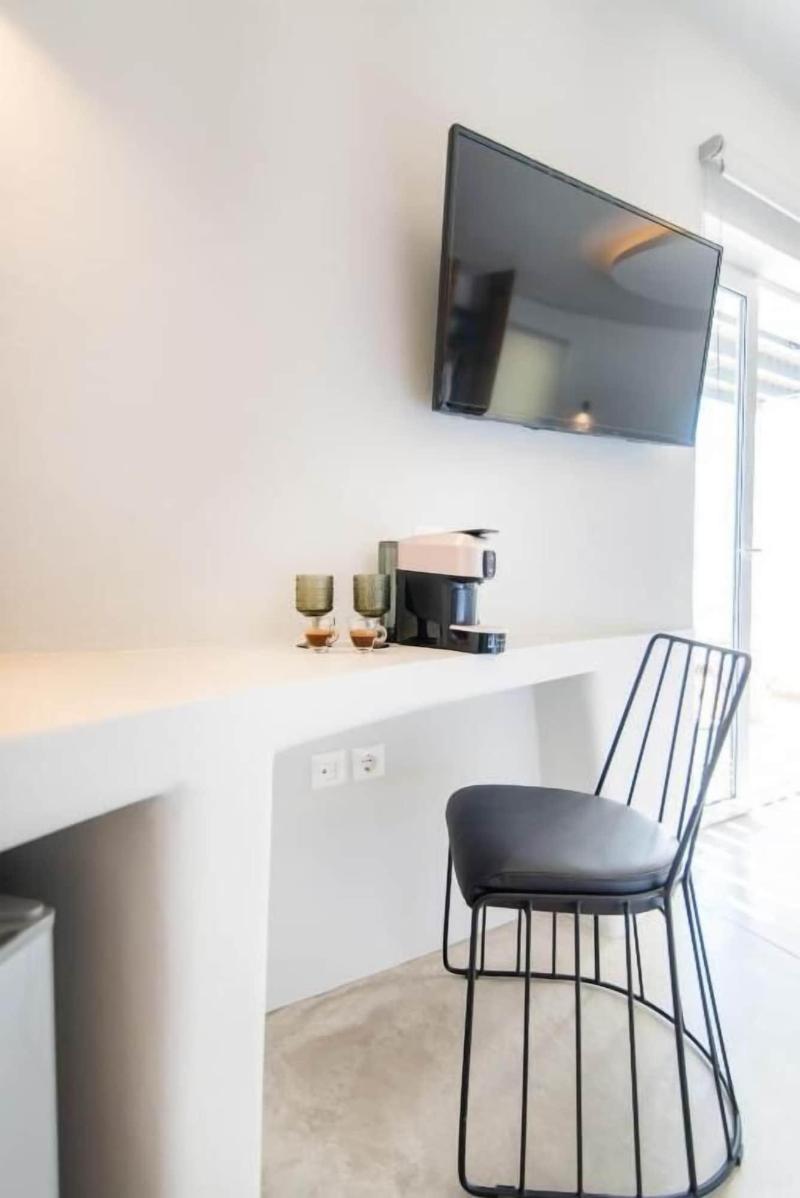 Onar Hotel And Suites image