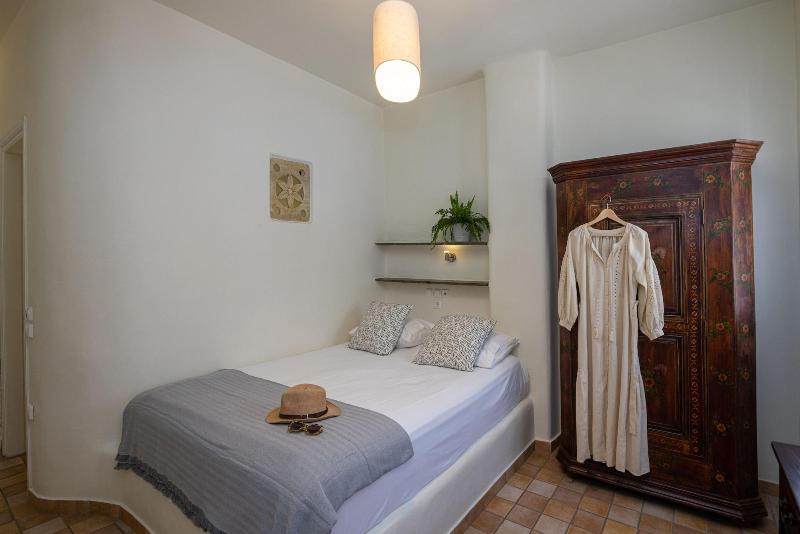 Onar Hotel And Suites image