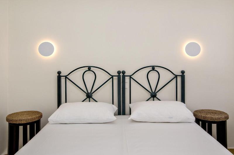 Onar Hotel And Suites image