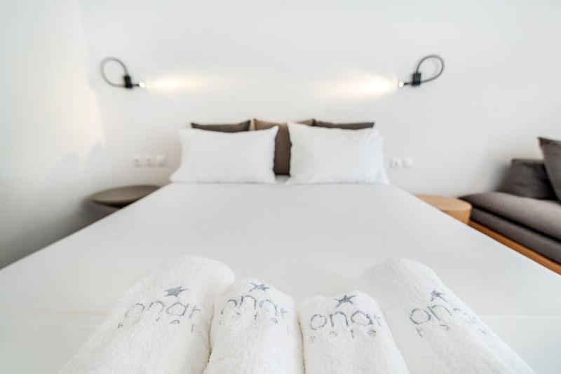 Onar Hotel And Suites image