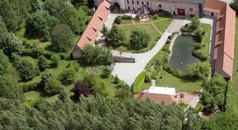 La Ferme Des Templiers De Fla Chinelle image