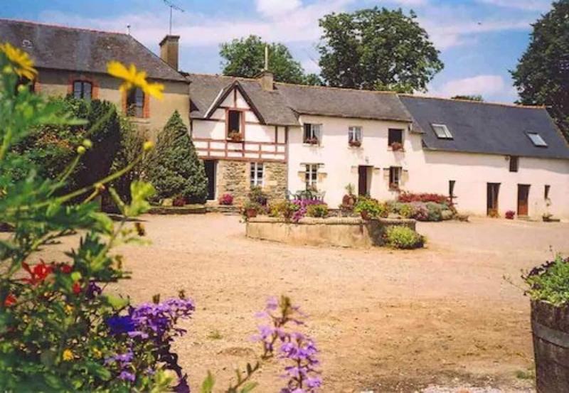 Chambres D Hotes La Ferme De Bizoin — photo 3