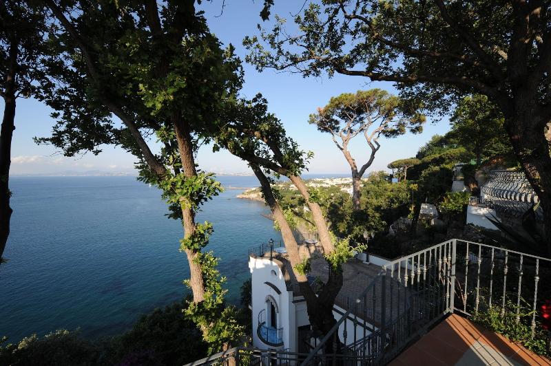 L Incanto Restaurant Suites — photo 2