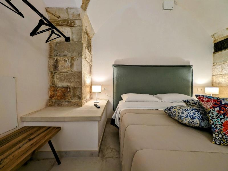 Oikia Vacanze Giuggianello Le Bey image
