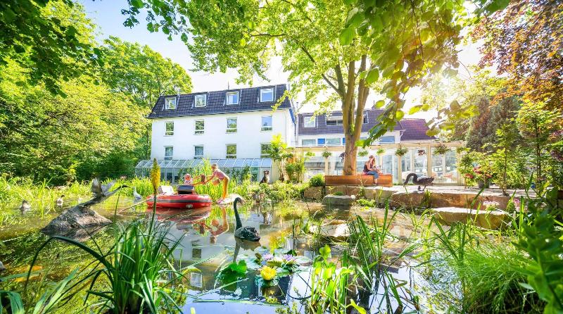 Gartenhotel Fettehenne image