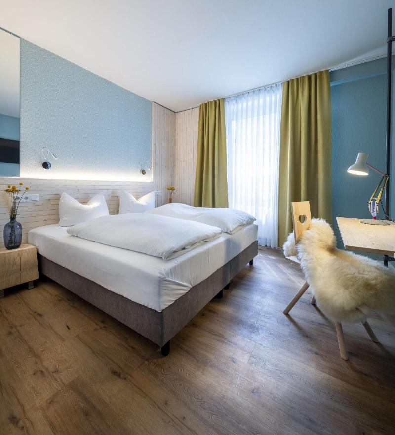 Gartenhotel Fettehenne image