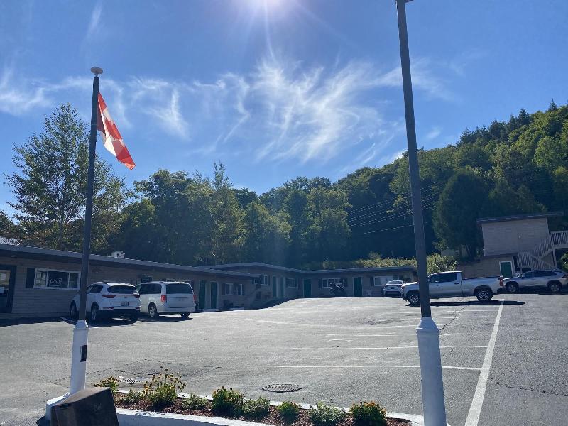 Silver Maple Motel