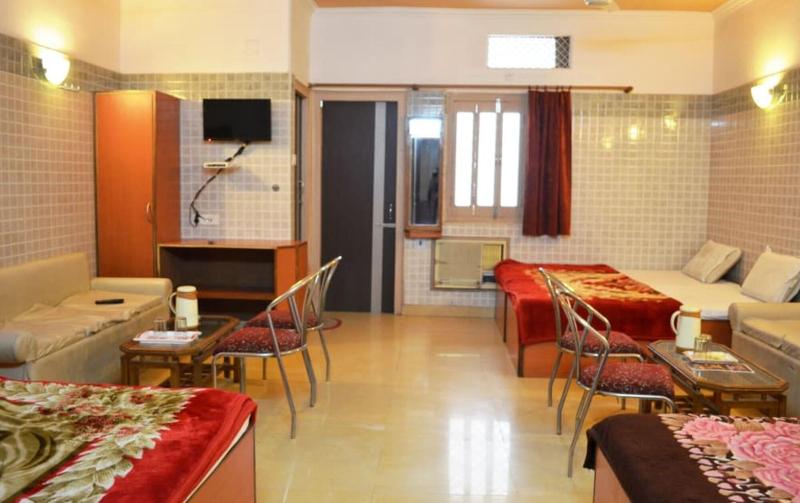 Raj Mahal Hotel image
