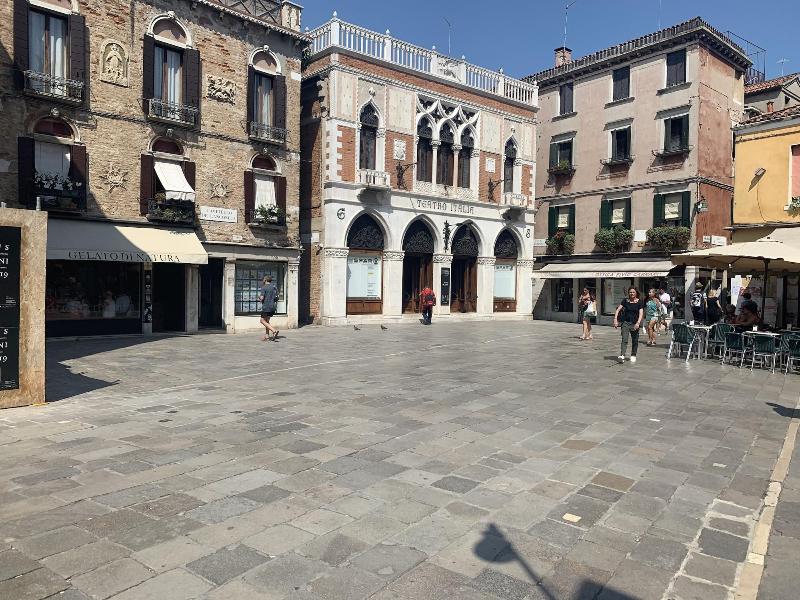 Pavarotti House — photo 5