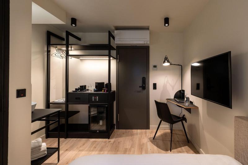 The Adams Self Check In Hotel image