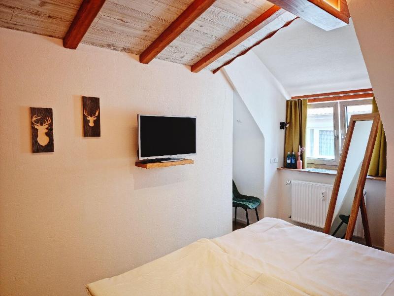 Wirtshaus Zum La Wen image