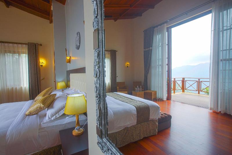 Gorilla Heights Lodge image