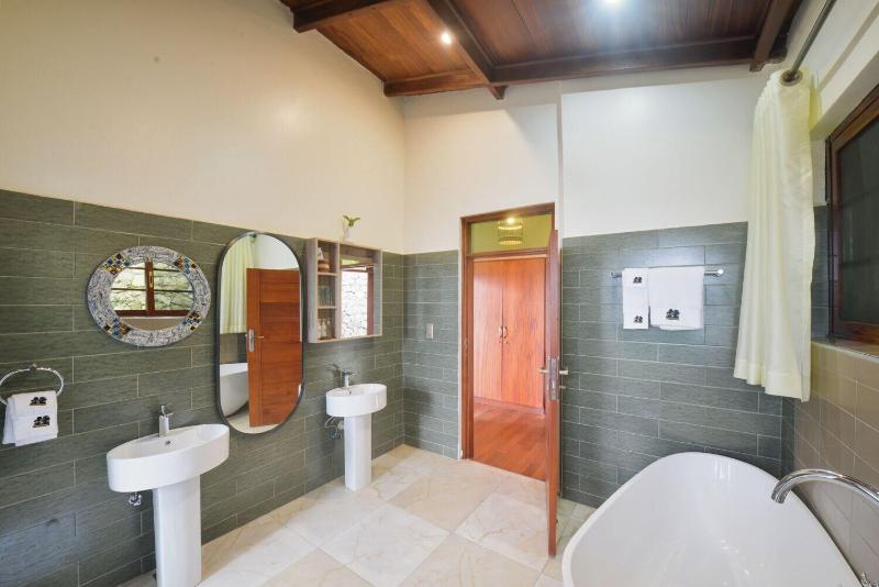 Gorilla Heights Lodge image