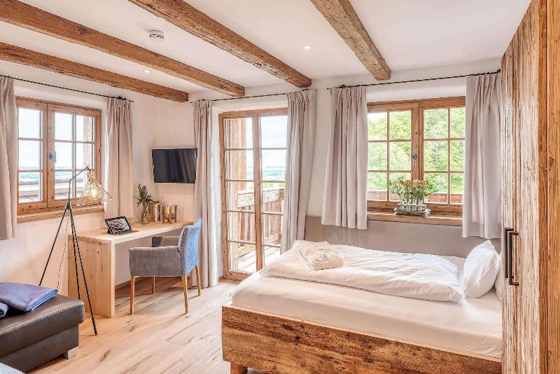 Chiemsee Chalet image