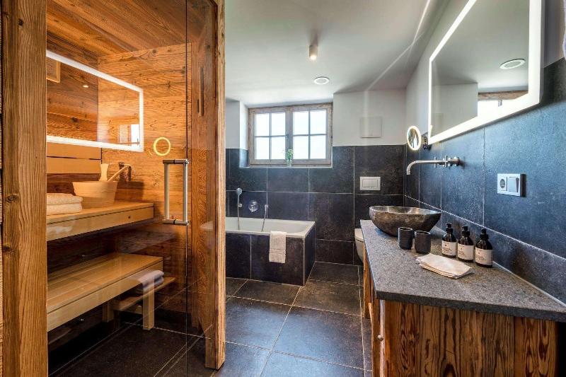 Chiemsee Chalet image