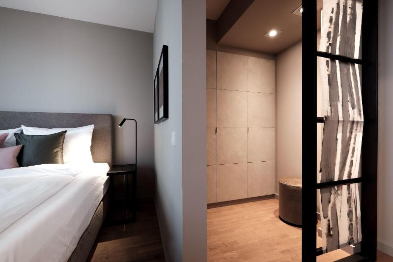 Saxx Hotel Theater Karree image