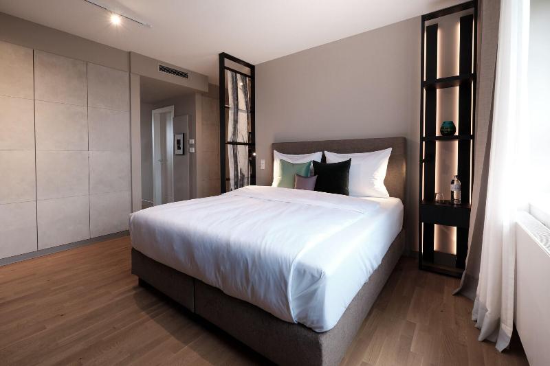 Saxx Hotel Theater Karree image