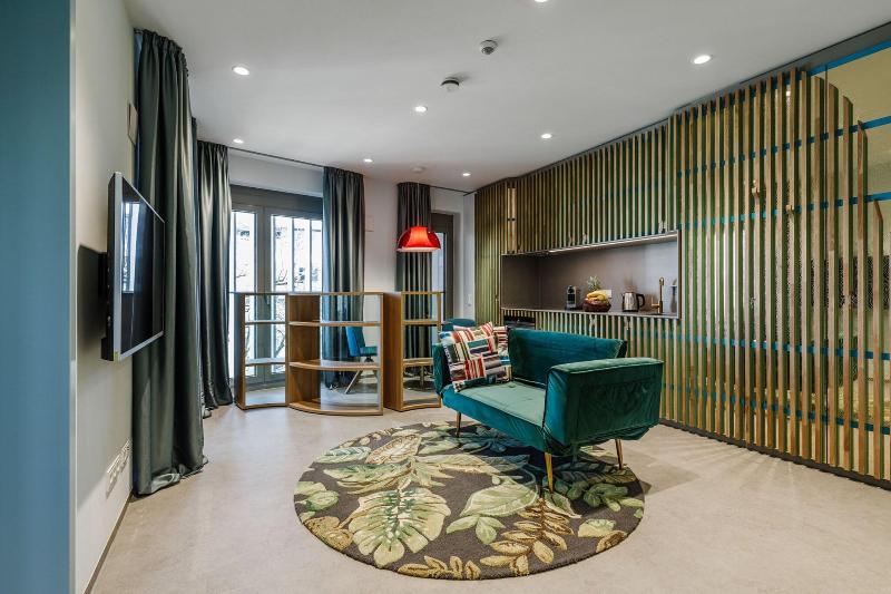 Brucklyn Suites image
