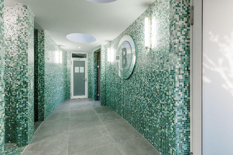 Brucklyn Suites image