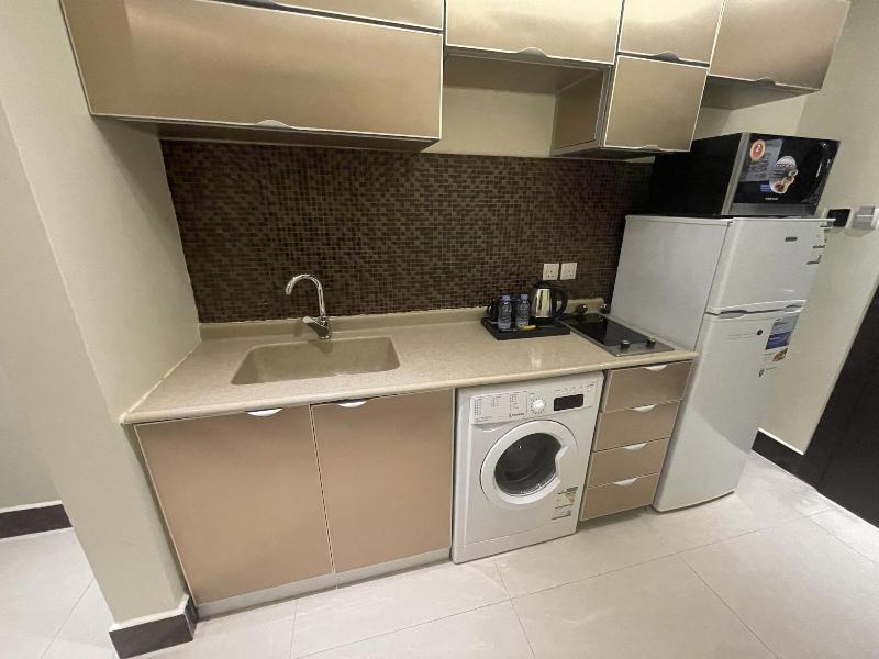 Makarem Residence Hotel Apartment image