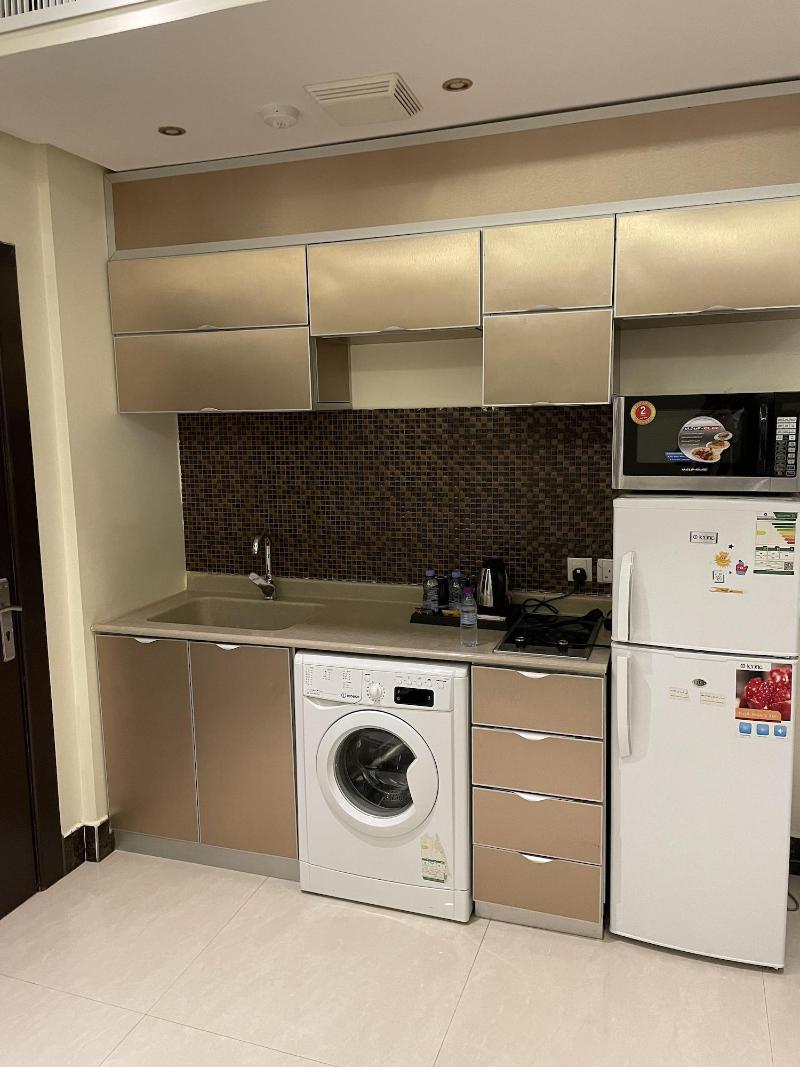 Makarem Residence Hotel Apartment image