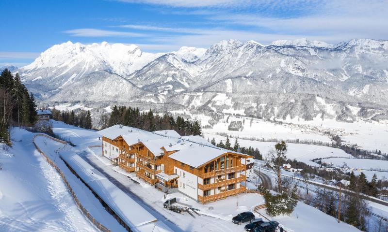 Skylodge Alpine Homes image