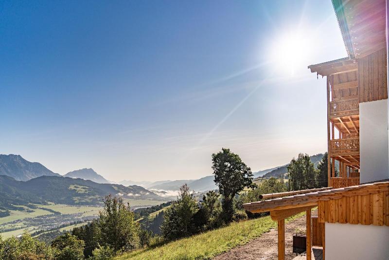 Skylodge Alpine Homes image