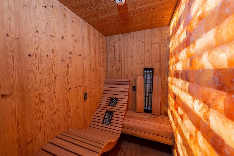 Skylodge Alpine Homes image