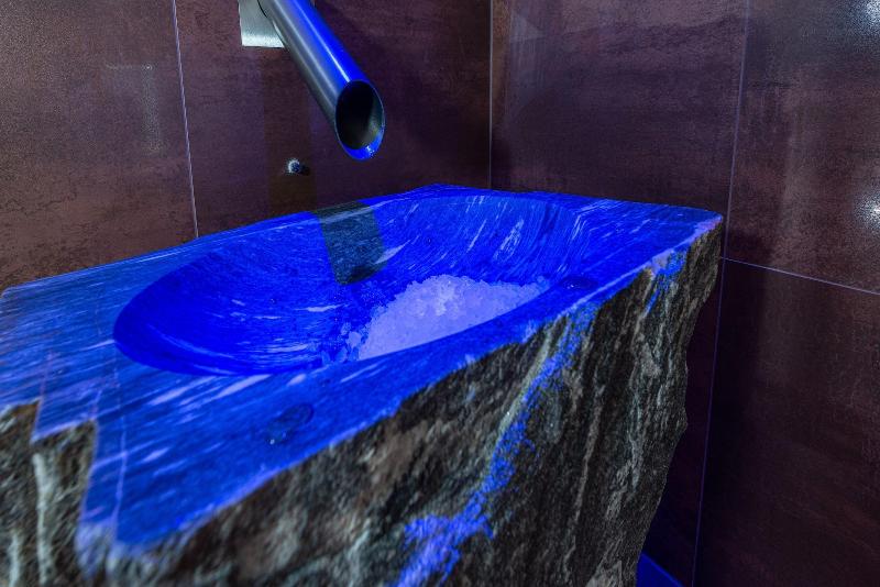 Skylodge Alpine Homes image