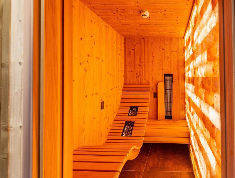 Skylodge Alpine Homes image