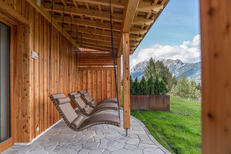 Skylodge Alpine Homes image