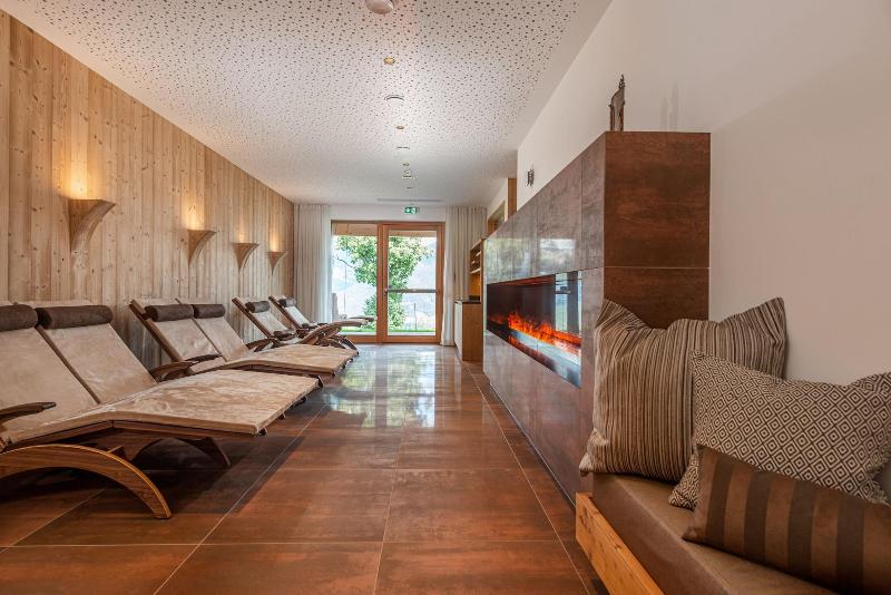 Skylodge Alpine Homes image