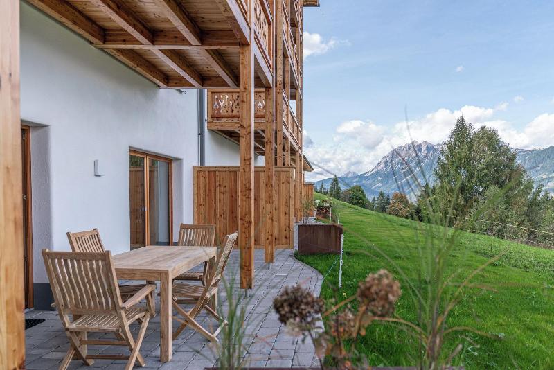 Skylodge Alpine Homes image