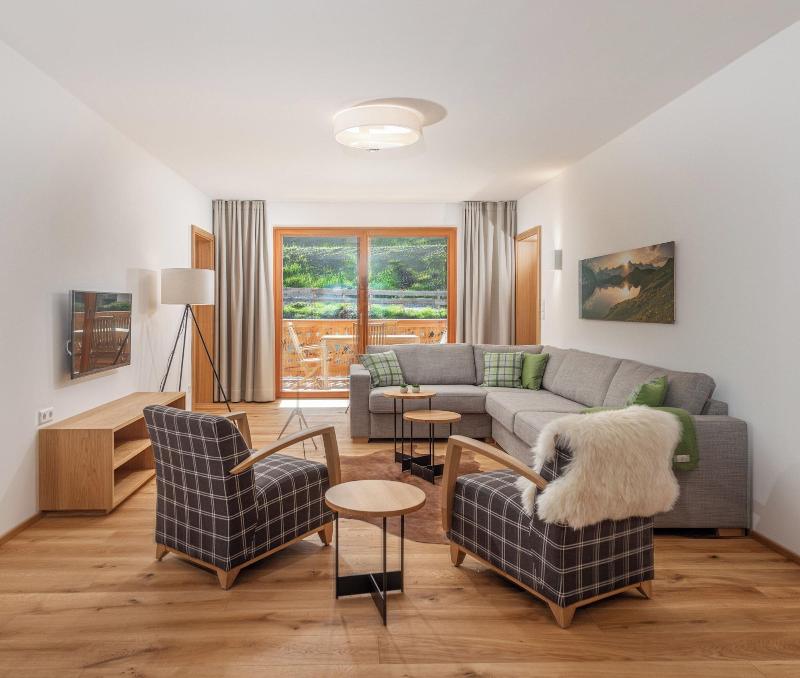 Skylodge Alpine Homes image