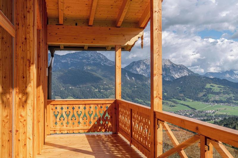Skylodge Alpine Homes image
