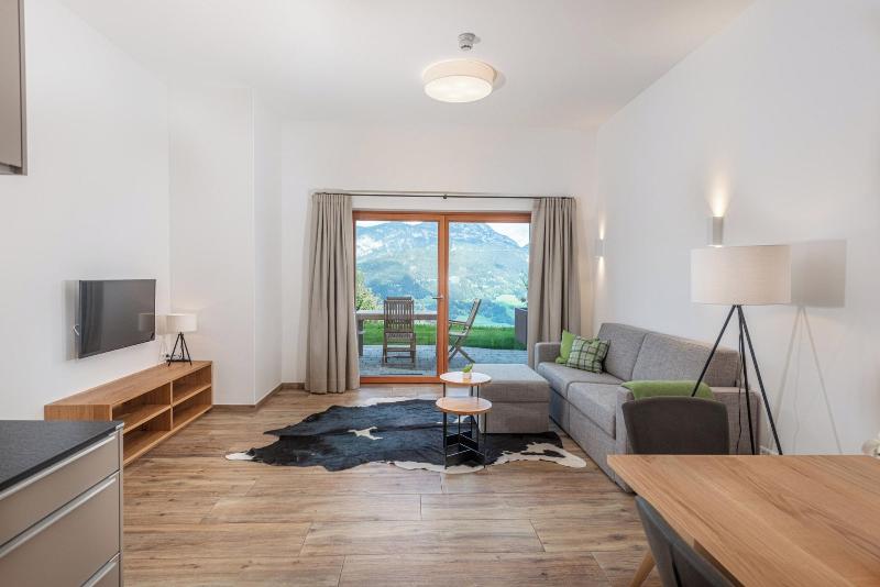 Skylodge Alpine Homes image
