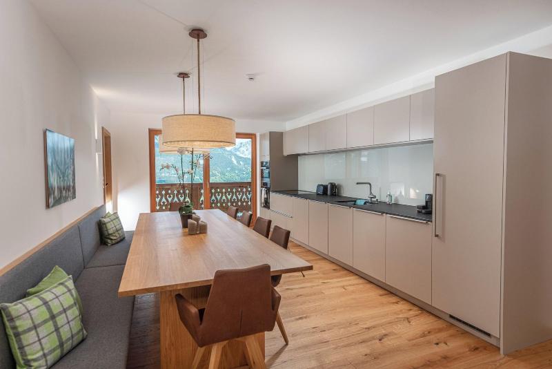 Skylodge Alpine Homes image