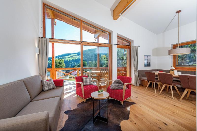 Skylodge Alpine Homes image