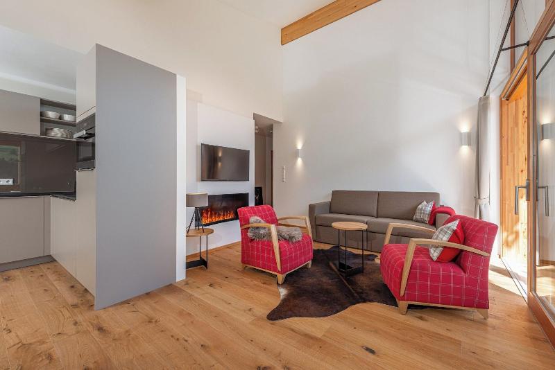 Skylodge Alpine Homes image