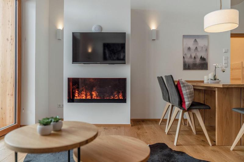 Skylodge Alpine Homes image