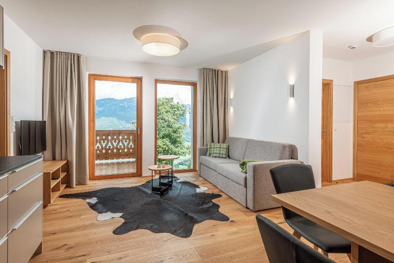 Skylodge Alpine Homes image