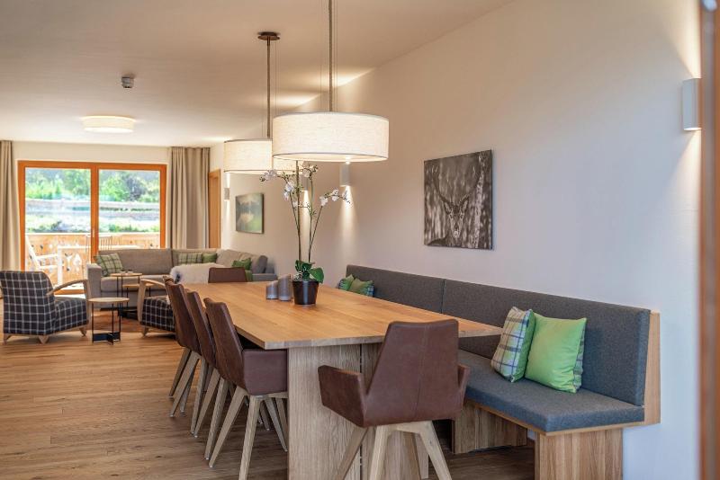 Skylodge Alpine Homes image