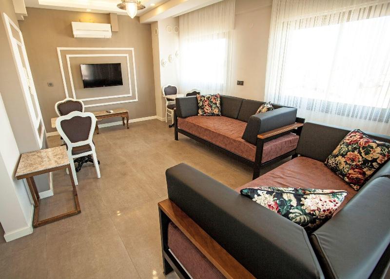 Lion Park Suites Residence Hotel